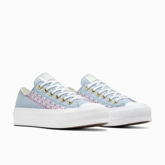 ๐NWT๐ Chuck Taylor All Star Lift Embroidered Florals, Size 10.5 Women's - Picture 6 of 8